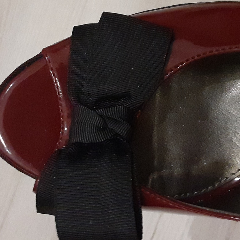 Shoes - Picture 7 of 10